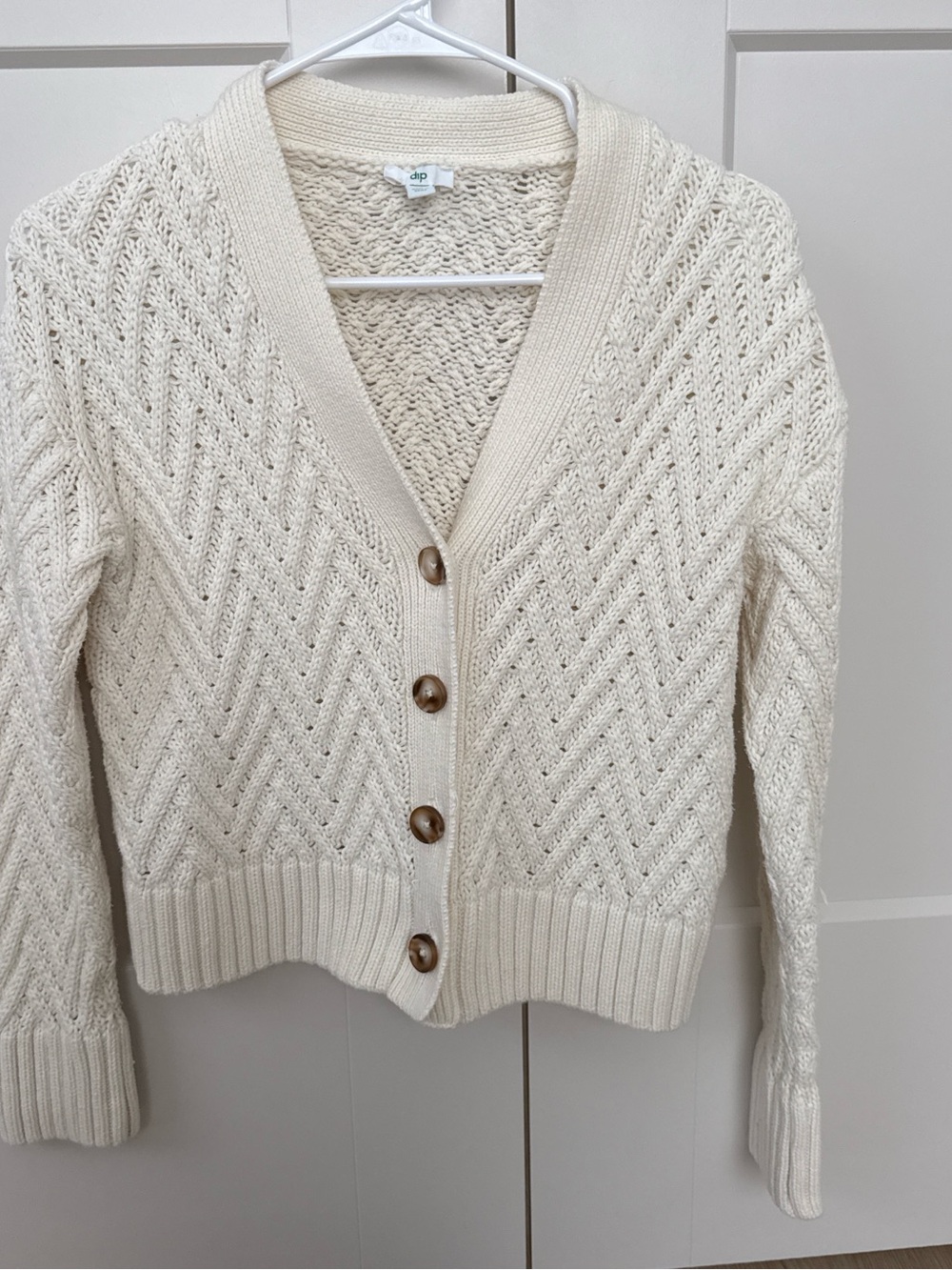 dip Cream Textured V‑Neck Button Cardigan
